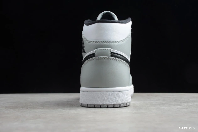 HYPE Light AIR 554724-092 1 Grey Mid Smoke Jordan 0815